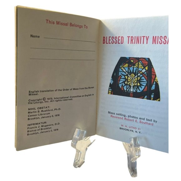 Vintage Blessed Trinity Catholic Missal 1973 Pocket Size Illustrated - Picture 5 of 9